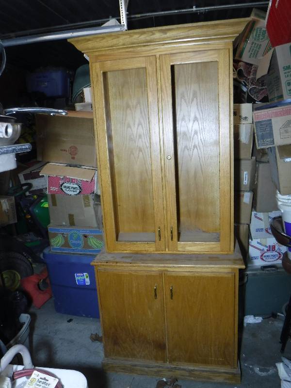lot 7365 image: Gun Cabinet