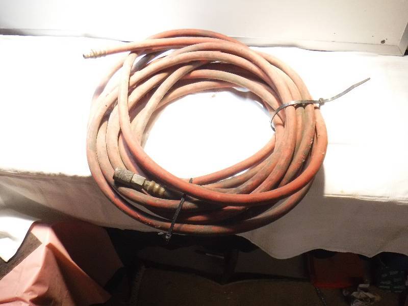 lot 7371 image: Air hose