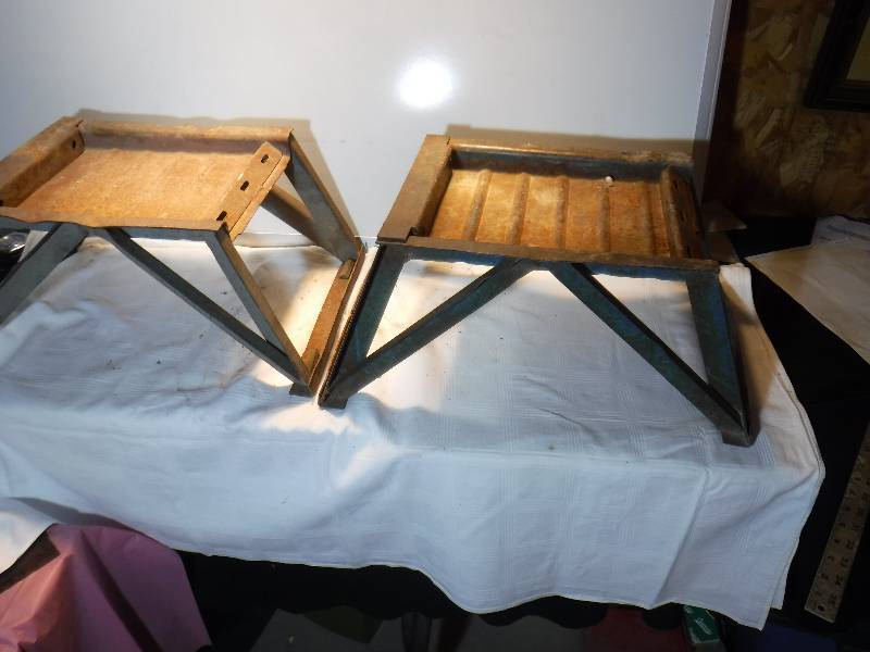 lot 7374 image: pair of jack stands