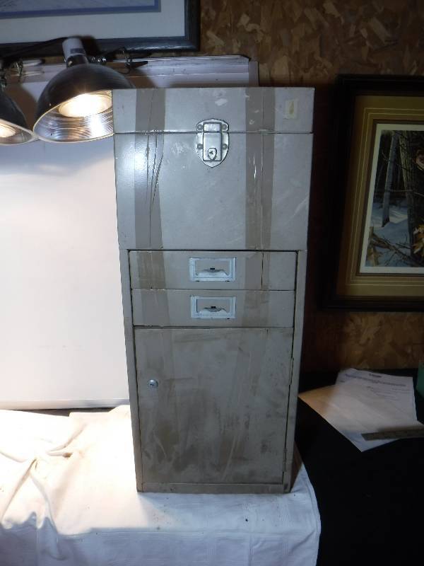 lot 7378 image: File locker or tool cabinet