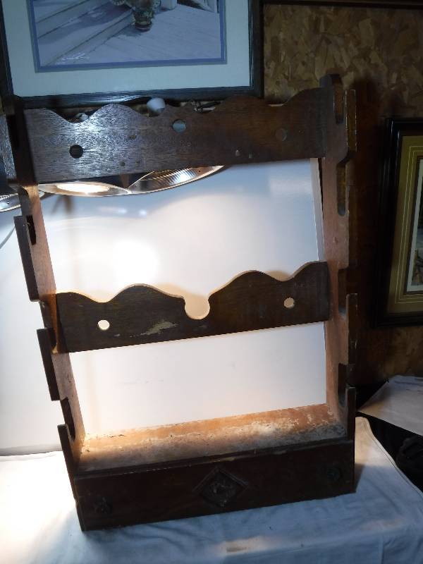 lot 7448 image: wooden gun rack