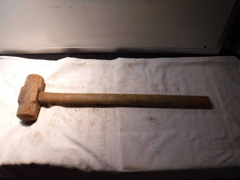 lot 7449 image: sledge hammer