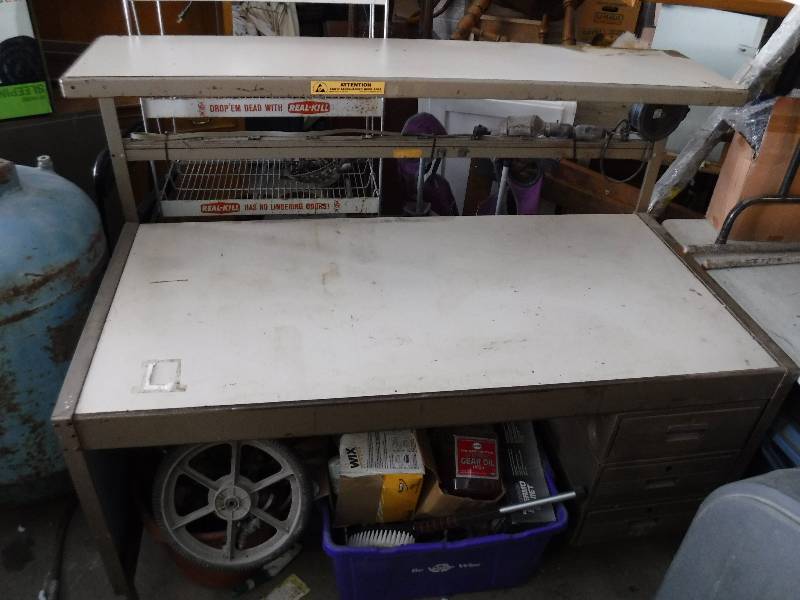 lot 7510 image: static safe workstation desktable