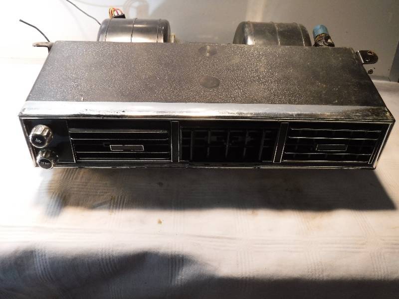 lot 7512 image: vintage acme car air conditioner