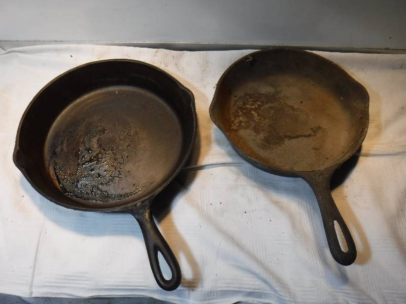 lot 7525 image: 6 and 7 cast iron skillets