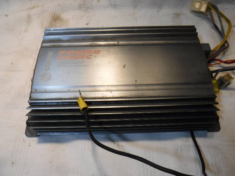 lot 7529 image: Power logic amp