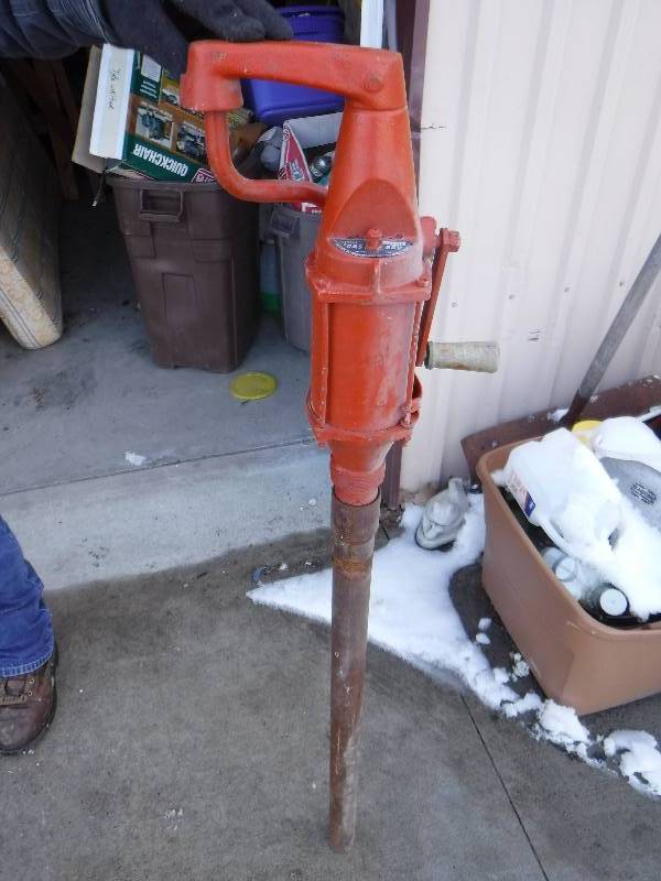 lot 7548 image: gas barrel pump