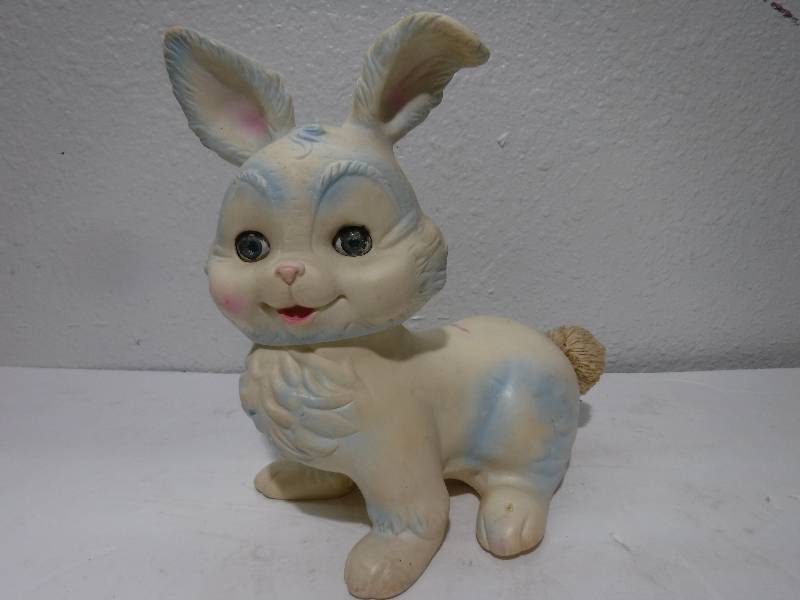 lot 7158 image: Vintage bunny toy