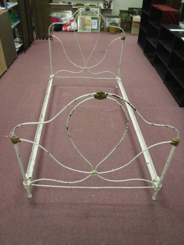 lot 7174 image: White iron bed frame