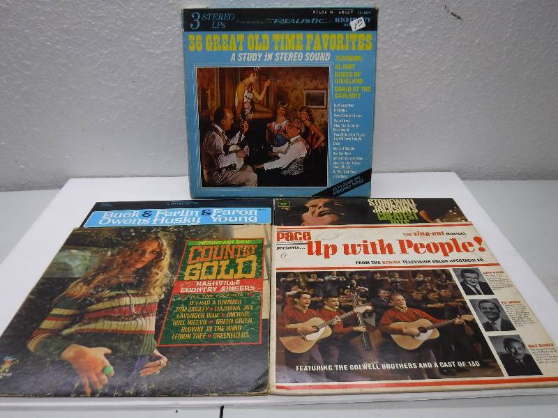 lot 7193 image: Vintage country music records