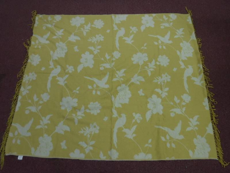 lot 7201 image: table cloth