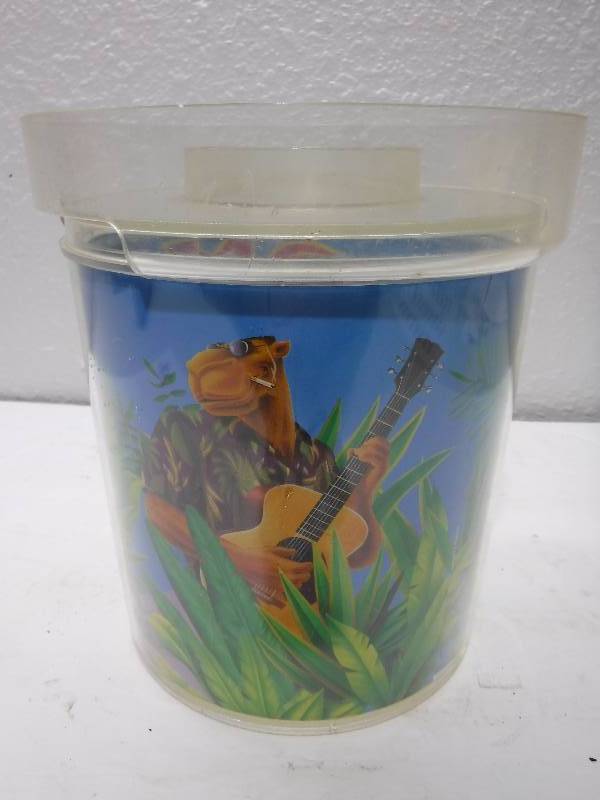 lot 7213 image: Camel brand ash tray
