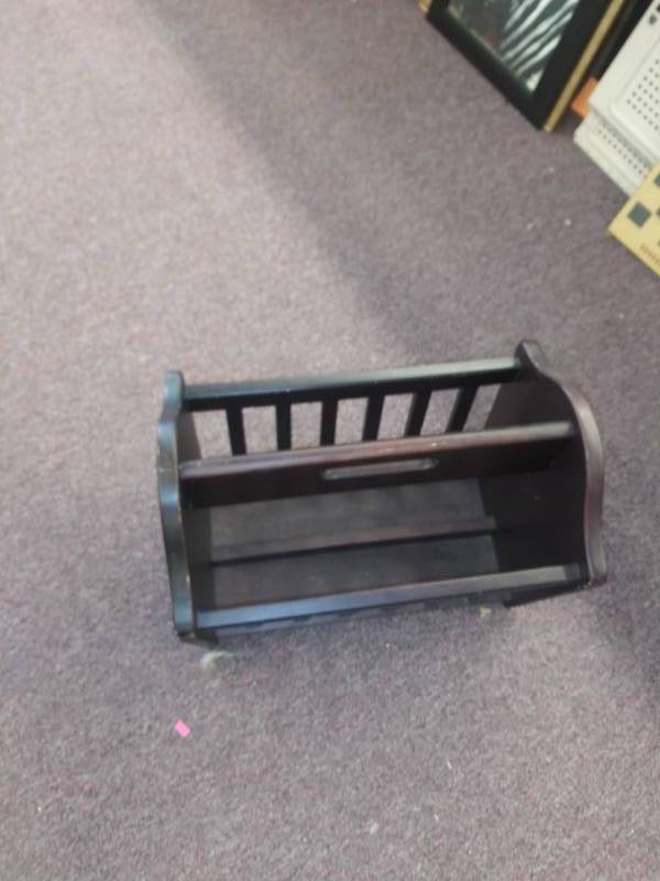 lot 3136 image: Wooden Dual Sided Magazine Rack