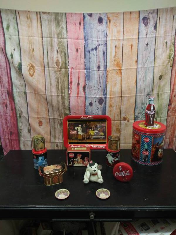 lot 3163 image: Collection of Coca-Cola Tins, Polar Bear Beanie Bag