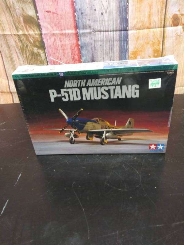 lot 3167 image: North American P-51D Mustang Model