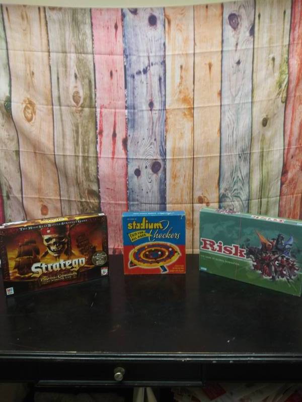 lot 3183 image: Collection of Classic Board Games