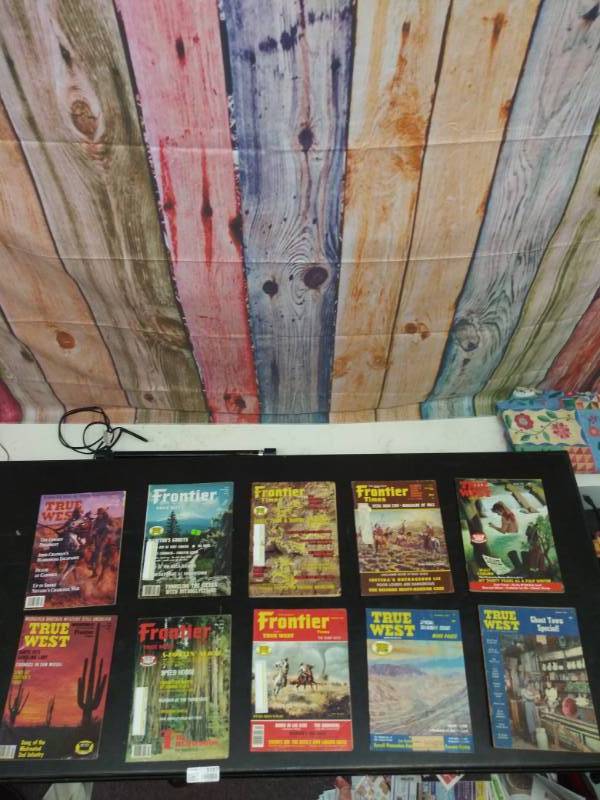 lot 3187 image: Assortment of Western Magazines