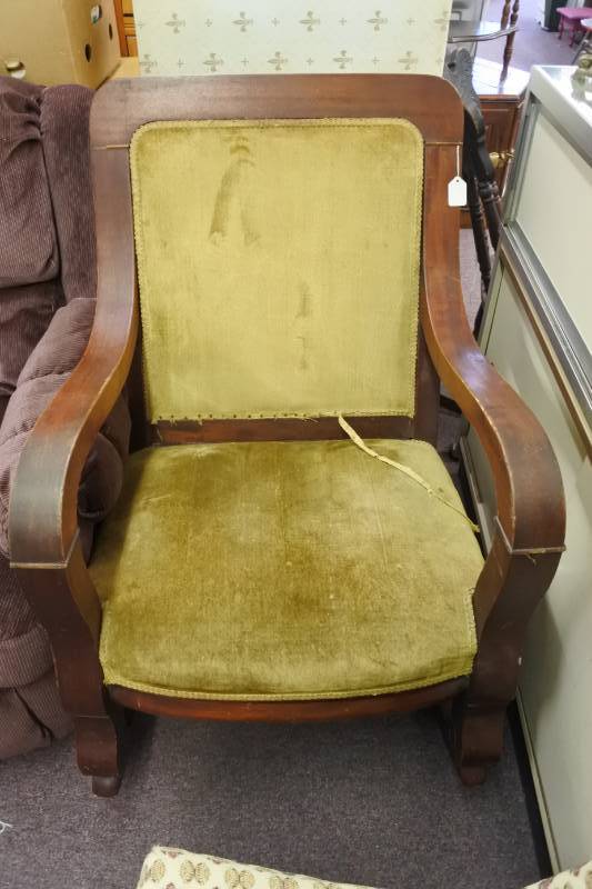 lot 1122 image: Antique Yellow Rocking Chair