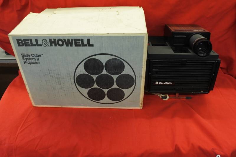lot 3218 image: Bell Howell Slide Projector with Original Box