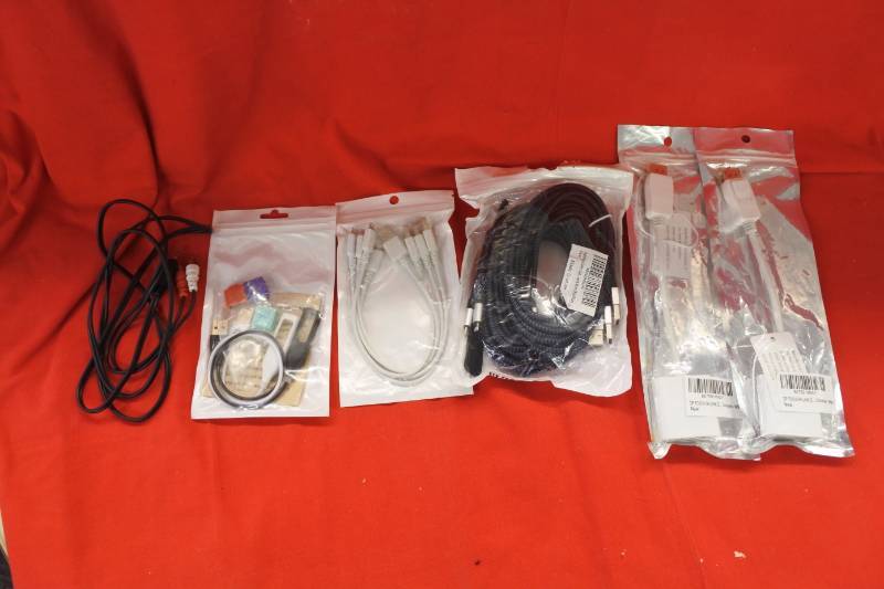 lot 3226 image: Lot of Iphone Charging Cords and Adapters - in original packing