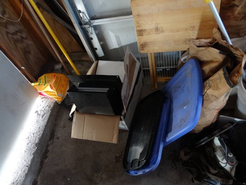 lot 3867 image: Fire Extinguisher, Exit Signs and More