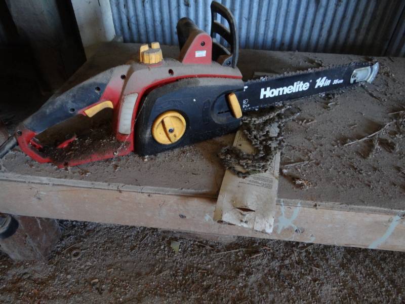 lot 3878 image: Homelite 14 in chainsaw, Toolboxes, and more.