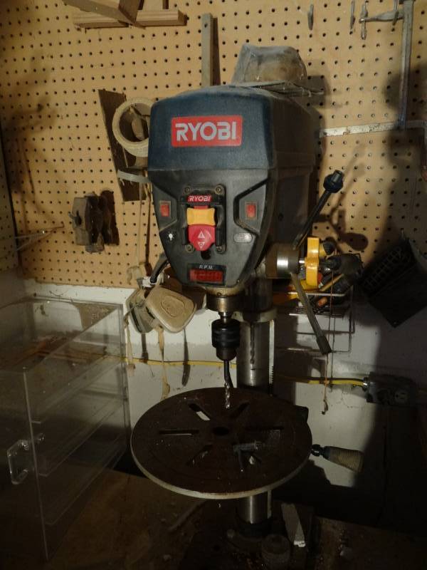 lot 3884 image: Ryobi Drill Press.