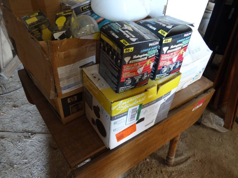 lot 3897 image: Various Light bulbs, Shower head and more