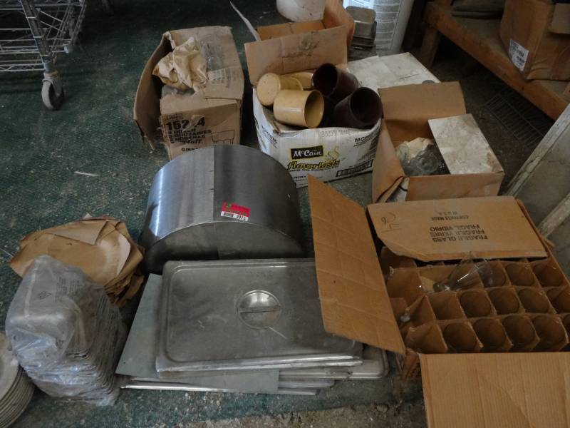 lot 3915 image: 3 Boxes of Glassware, Stainless Steam Table Pans, Restaurant Containers, Stainless Lids