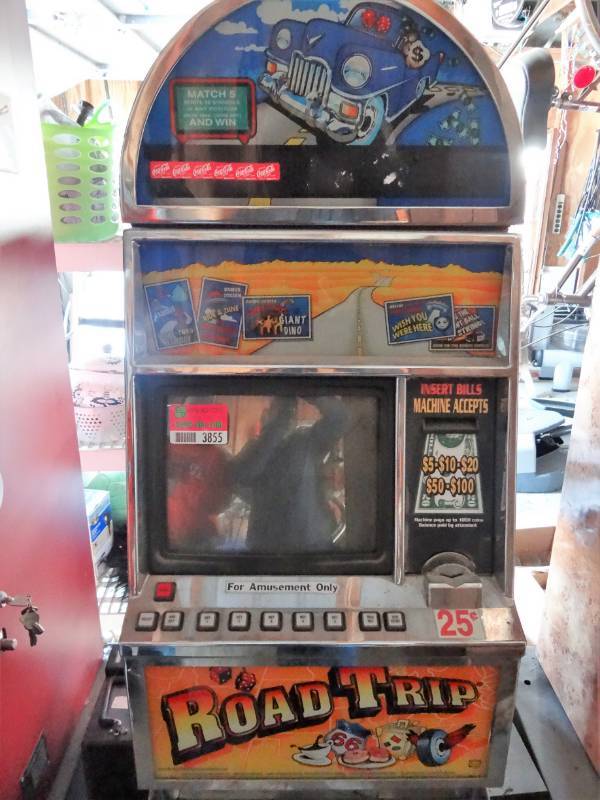lot 3855 image: CDS Road Trip Slot machine