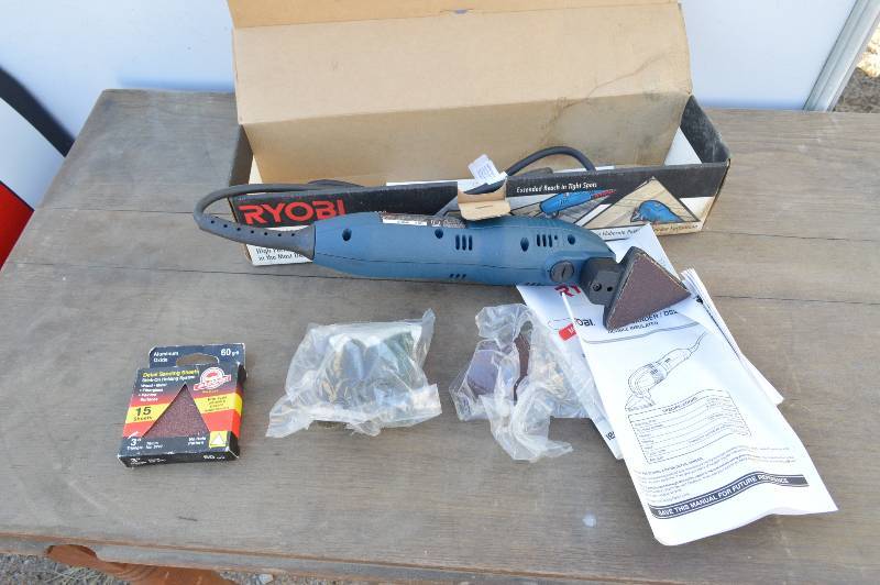 lot 1011 image: Ryobi Detail Sander with Sanding Sheets - Appears new in box