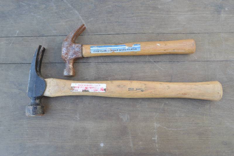 lot 1027 image: 2 hammers