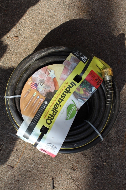 lot 1071 image: 100 58 Garden Hose