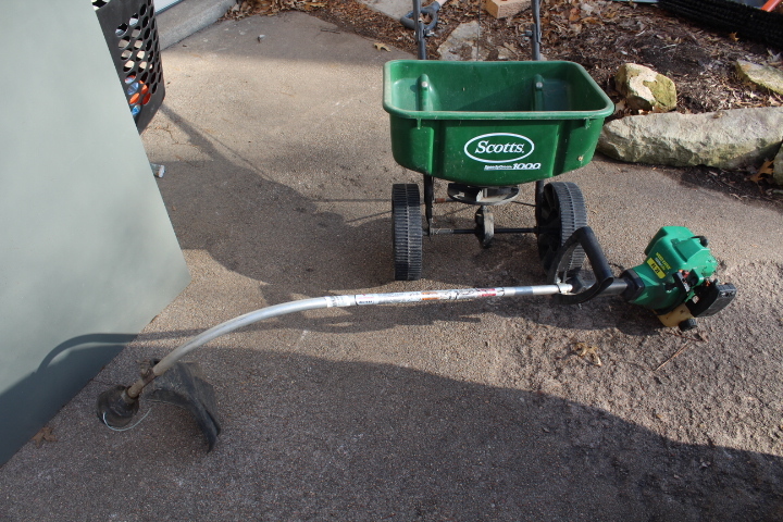 lot 1125 image: Weedeater and Spreader