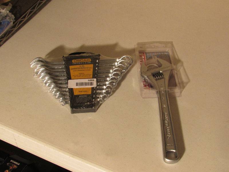 lot 5006 image: 11 Piece Oscar Wrench Set, Channellock 12 Cresent Wrench