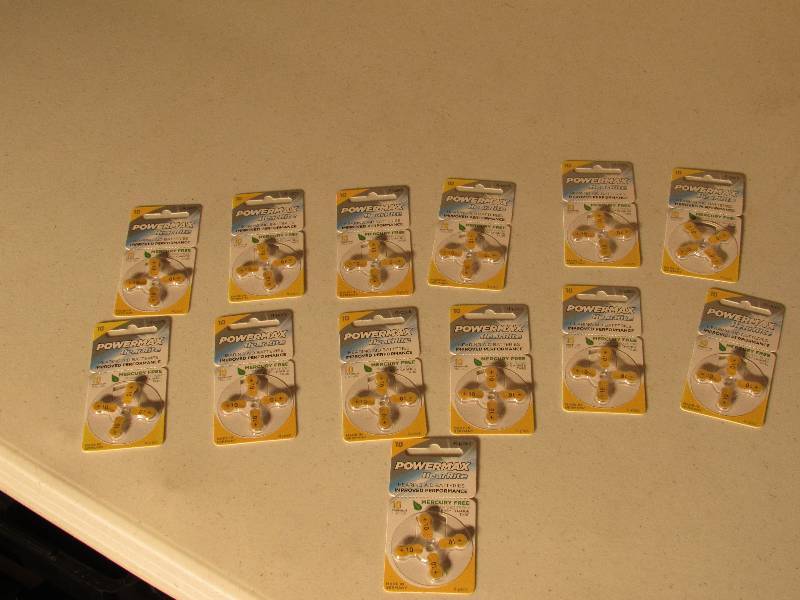 lot 5010 image: 12 Powermax HearRite Hearing Aid Batteries - 4 packs