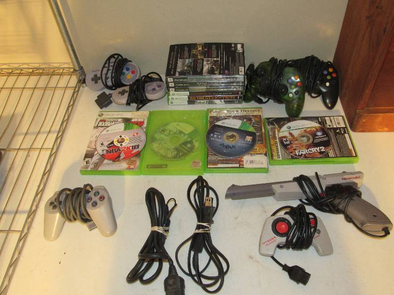lot 5086 image: 7 Controllers, 2 Powercords, 10 Xbox 360 Games