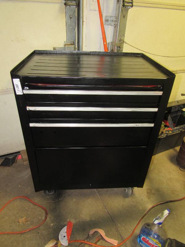 lot 5091 image: Black Craftsman Bottom Box