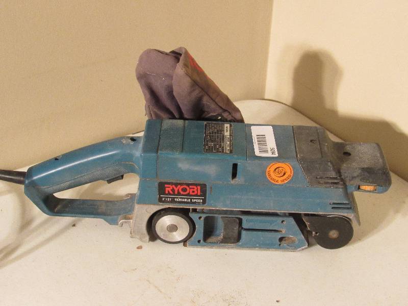lot 5094 image: Ryobi 3x21 Belt Sander