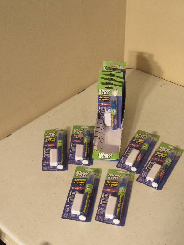 lot 5108 image: 12 Blow Off Screen & Lens Cleaner