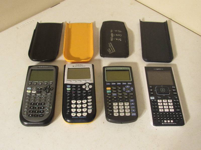 lot 5150 image: 4 graphing calculators
