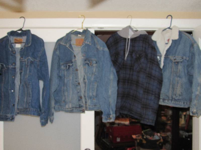 lot 5197 image: 4 jackets - 3 are denim