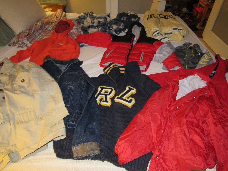lot 5199 image: Assorted jackets