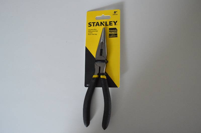 lot 1050 image: Stanley 8 Needle Nose Pliers