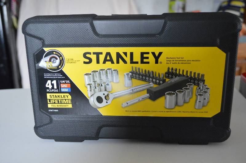 lot 1058 image: Stanley 41 Piece Socket Set - Brand New - Perfect to carry in a car