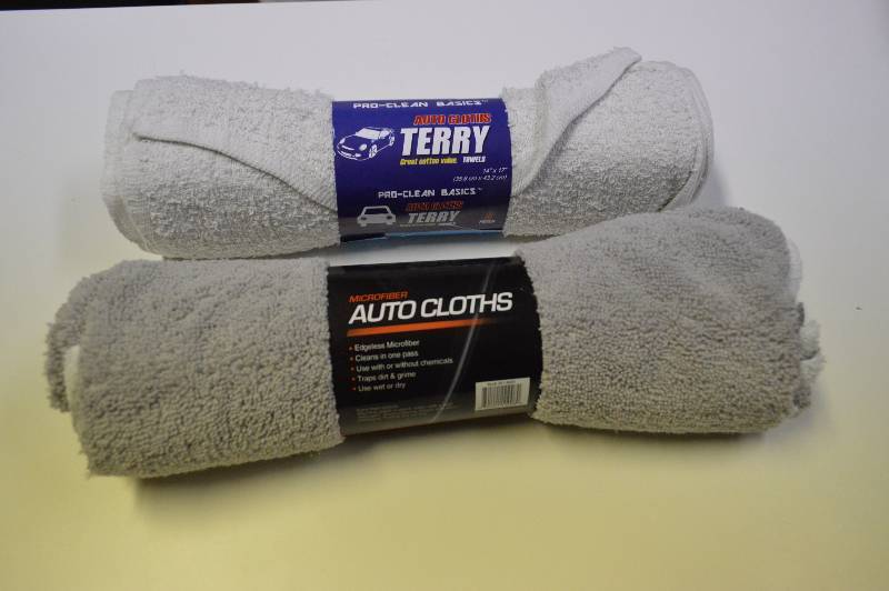 lot 1113 image: 2 Packs of Auto Cloth - Microfiber & Terry Towel