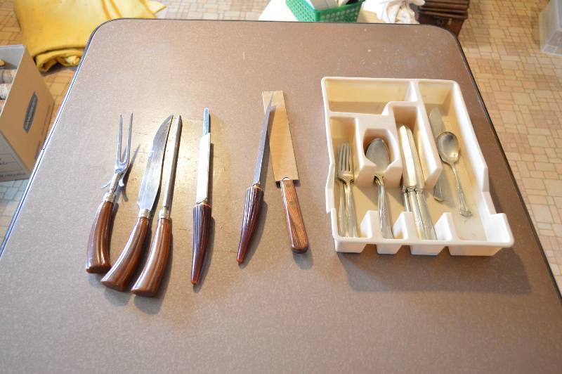 lot 1327 image: CutleryFlatware