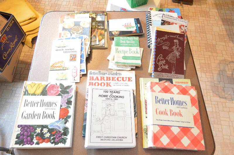 lot 1336 image: Lot of misc. cookbooks