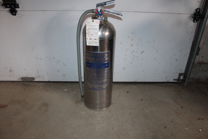 lot 1364 image: General Fire Extinguisher