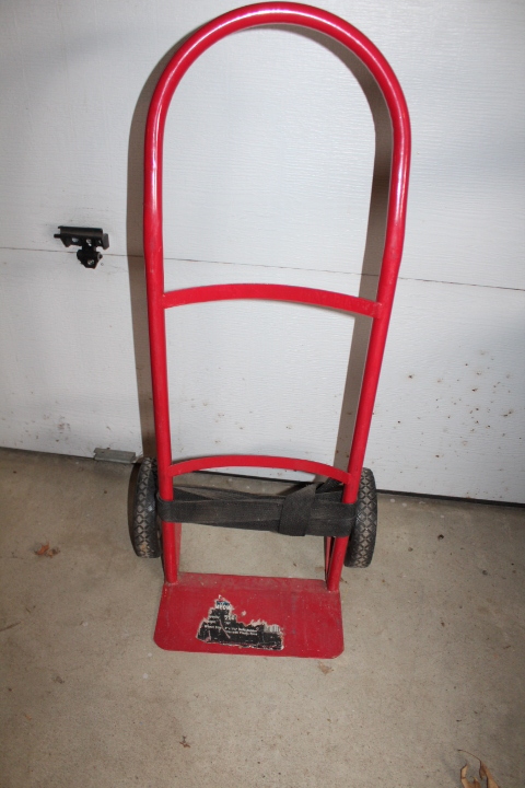 lot 1366 image: 39 2 Wheel Dolley - 250lb Capacity